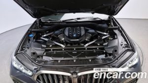 BMW X6 M50i 2021 года из Южной Кореи