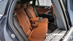 BMW X6 M50i 2021 года из Южной Кореи