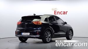 Kia Niro 1.6 HEV 2020 года из Южной Кореи