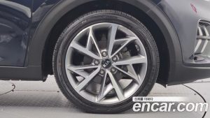 Kia Niro 1.6 HEV 2020 года из Южной Кореи