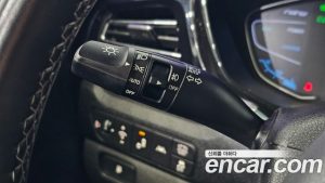 Kia Niro 1.6 HEV 2020 года из Южной Кореи