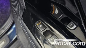 Kia Niro 1.6 HEV 2020 года из Южной Кореи