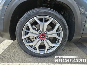 Kia Seltos Бензин 1.6 Turbo 2WD 2020 года из Южной Кореи