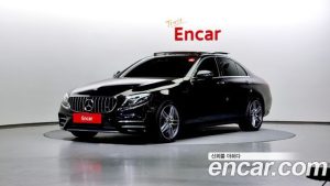 Mercedes-Benz E-Class E300 4MATIC AMG Line 2020 года из Южной Кореи