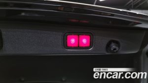 Mercedes-Benz E-Class E300 4MATIC AMG Line 2020 года из Южной Кореи
