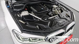 BMW 5-Series 520d M Sport Plus 2020 года из Южной Кореи