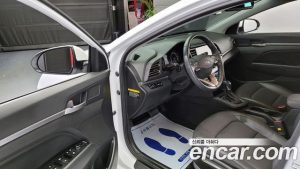 Hyundai AVANTE 1.6 2020 года из Южной Кореи