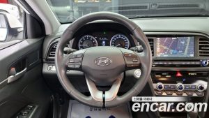 Hyundai AVANTE 1.6 2020 года из Южной Кореи