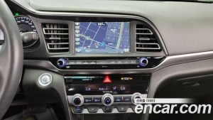 Hyundai AVANTE 1.6 2020 года из Южной Кореи