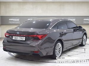 Toyota Avalon 2.5 HYBRID 2019 года из Южной Кореи