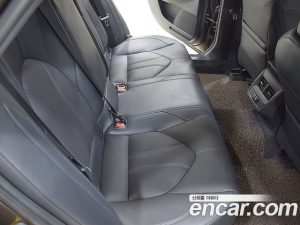 Toyota Avalon 2.5 HYBRID 2019 года из Южной Кореи