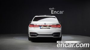 BMW 7-Series 740Li xDrive M Sport 2021 года из Южной Кореи