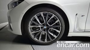 BMW 7-Series 740Li xDrive M Sport 2021 года из Южной Кореи