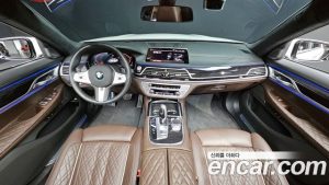 BMW 7-Series 740Li xDrive M Sport 2021 года из Южной Кореи