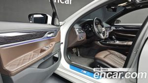 BMW 7-Series 740Li xDrive M Sport 2021 года из Южной Кореи