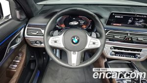 BMW 7-Series 740Li xDrive M Sport 2021 года из Южной Кореи