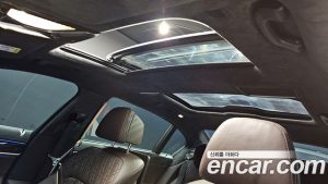 BMW 7-Series 740Li xDrive M Sport 2021 года из Южной Кореи