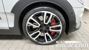 Mini Clubman JCW 2021 года из Южной Кореи