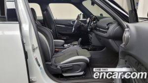 Mini Clubman JCW 2021 года из Южной Кореи