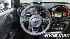 Mini Clubman JCW 2021 года из Южной Кореи