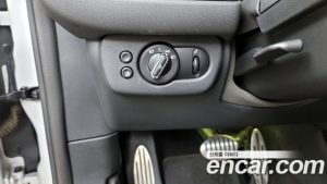 Mini Clubman JCW 2021 года из Южной Кореи