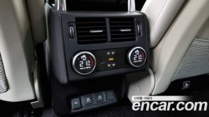 Land Rover Discovery 2.0 P300 SE 2023 года из Южной Кореи