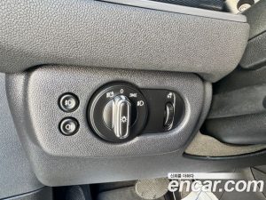 Mini Clubman DEFAULT 2021 года из Южной Кореи