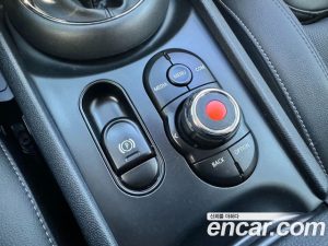 Mini Clubman DEFAULT 2021 года из Южной Кореи