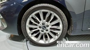 Kia K7 2.5 GDI Noblesse 2020 года из Южной Кореи