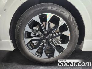 Kia Carnival Бензин 9-Seater HI-Limousine (Special Hi-End Version) 2023 года из Южной Кореи