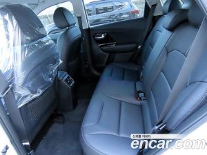 Kia Niro 1.6 HEV 2021 года из Южной Кореи