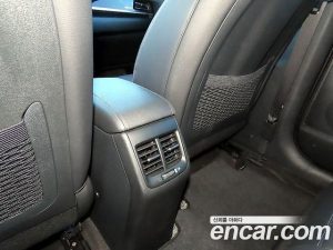 Kia Niro 1.6 HEV 2021 года из Южной Кореи