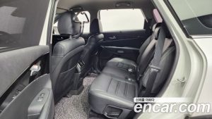 Kia Sorento Дизель 2.0 2WD 2020 года из Южной Кореи