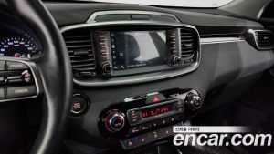 Kia Sorento Дизель 2.0 2WD 2020 года из Южной Кореи