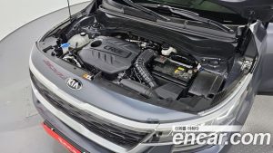 Kia Seltos Дизель 1.6 2WD 2020 года из Южной Кореи