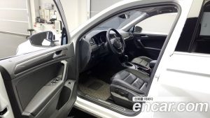 Volkswagen Tiguan 2.0 TDI Premium 2020 года из Южной Кореи