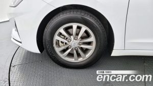 Hyundai AVANTE 1.6 2020 года из Южной Кореи