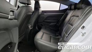 Hyundai AVANTE 1.6 2020 года из Южной Кореи