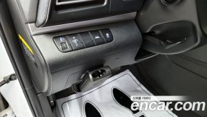 Hyundai AVANTE 1.6 2020 года из Южной Кореи