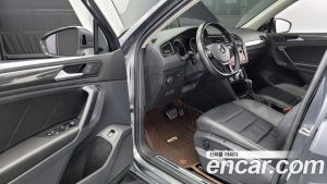 Volkswagen Tiguan 2.0 TDI Prestige 2020 года из Южной Кореи