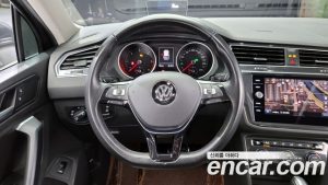 Volkswagen Tiguan 2.0 TDI Prestige 2020 года из Южной Кореи