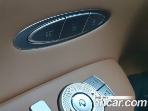 Genesis GV70 2.5T Бензин AWD 2023 года из Южной Кореи