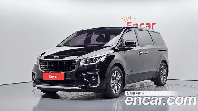 Kia Carnival 9-Seater Luxury 2019 года из Кореи