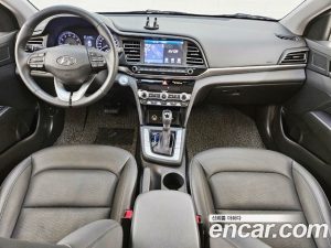 Hyundai AVANTE 1.6 2020 года из Южной Кореи