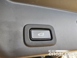 Land Rover Range Rover Evoque D180 SE 2020 года из Южной Кореи
