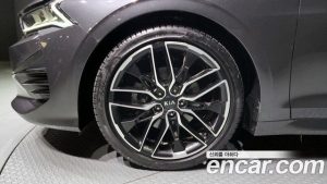 Kia K5 1.6 Turbo 2020 года из Южной Кореи