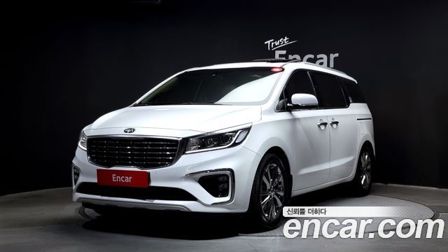 Kia Carnival 9-Seater Noblesse Special 2020 года из Кореи