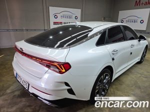Kia K5 2.0 2021 года из Южной Кореи