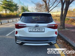 Kia Seltos Дизель 1.6 2WD 2021 года из Южной Кореи