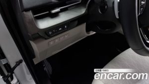 Kia Carnival Бензин 9-Seater Noblesse 2023 года из Южной Кореи